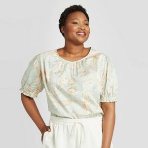 NWT Plus Size Women's Floral Poplin Blouse